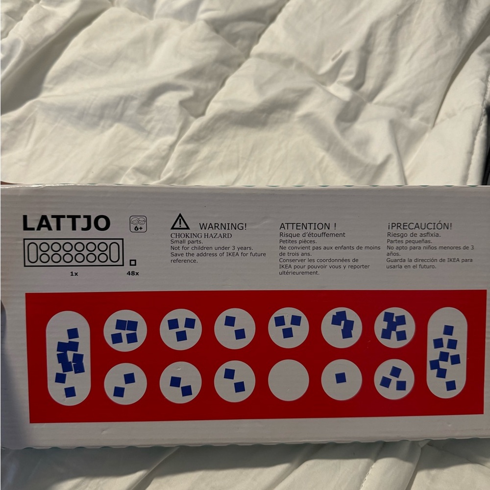 LATTJO Red and Blue Game Set